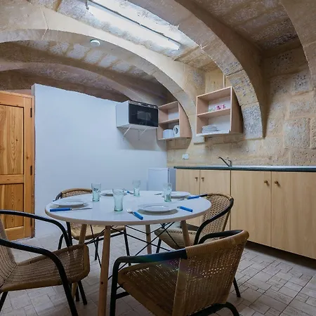 Apartment Lucia 182 Valletta